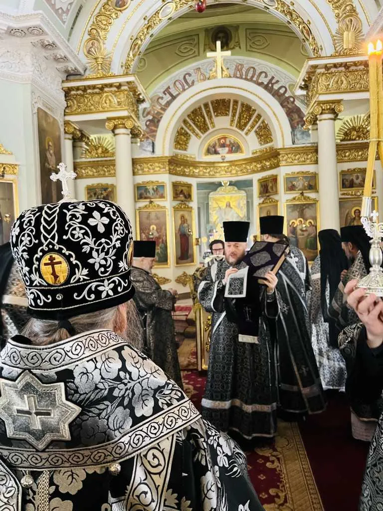 Епископ Алексий в обители князя Даниила совершил первую в этом году Литургию Преждеосвященных Даров