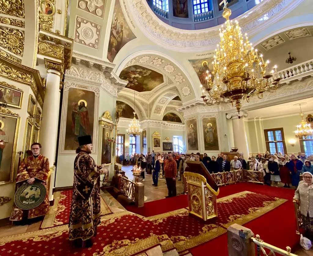 В Даниловом монастыре прошли торжественные богослужения праздника Воздвижения Креста Господня