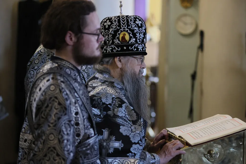 В среду первой седмицы Великого поста епископ Алексий совершил Литургию Преждеосвященных Даров