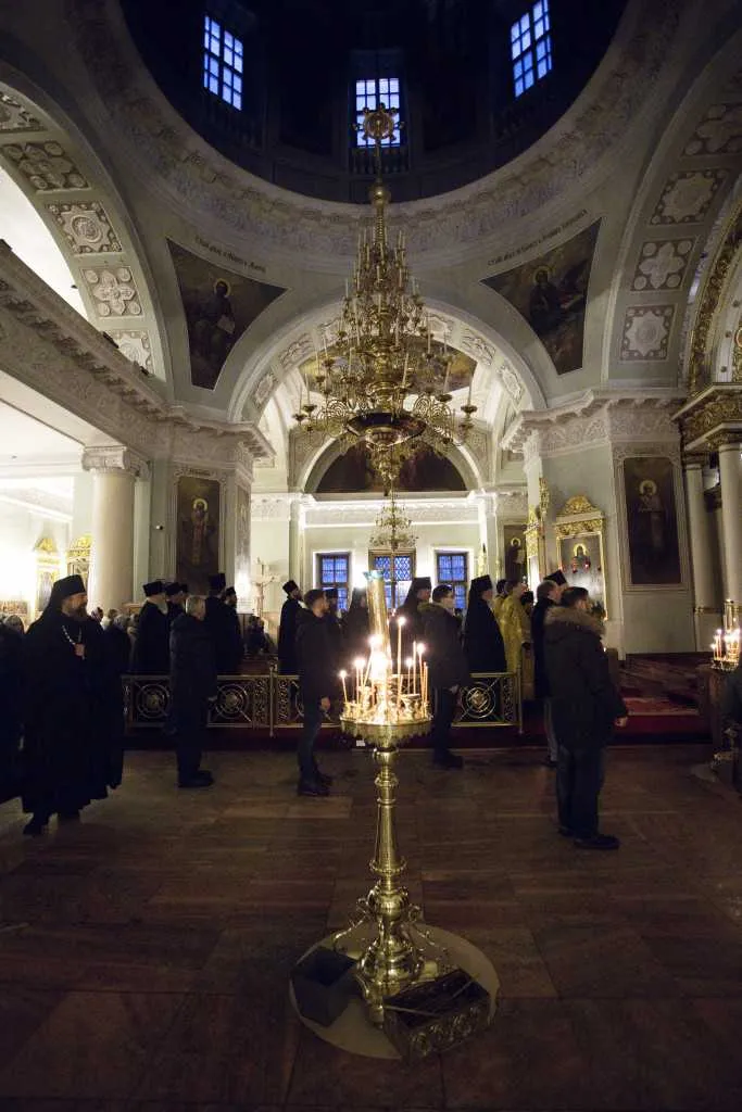 Божественная Литургия в Даниловом монастыре в Неделю 28-ю по Пятидесятнице
