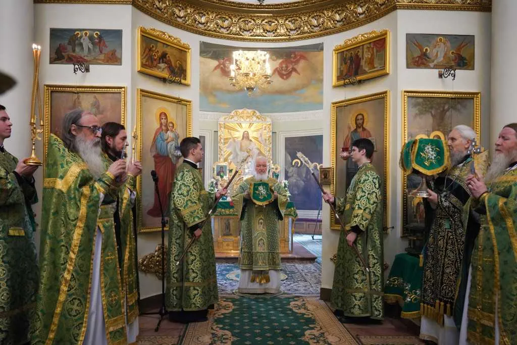 В Неделю сыропустную, день памяти благоверного князя Даниила Московского, Святейший Патриарх Кирилл совершил Литургию в Даниловом ставропигиальном монастыре