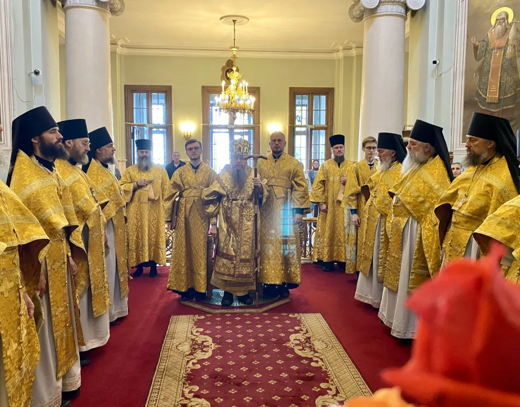 В Даниловой обители молитвенно отметили шестую годовщину архиерейской хиротонии наместника