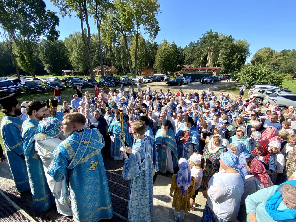 На подворье Данилова монастыря в честь иконы Божией Матери "Всецарица" встретили престольный праздник
