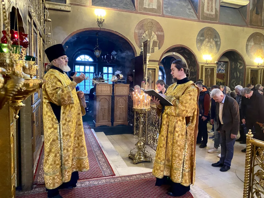 Божественная Литургия в Даниловой обители в Неделю 13-ю по Пятидесятнице