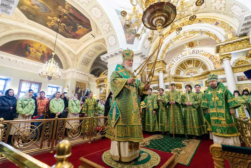 В Неделю сыропустную, день памяти благоверного князя Даниила Московского, Святейший Патриарх Кирилл совершил Литургию в Даниловом ставропигиальном монастыре