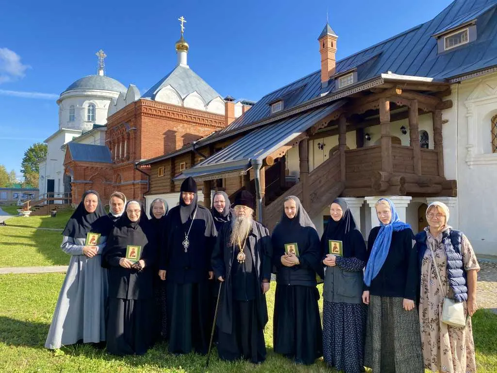 Наместник Данилова монастыря посетил г. Кашин