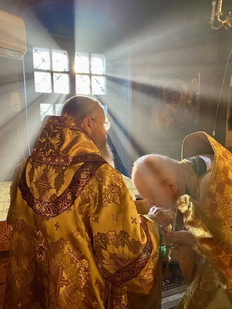 В Даниловом монастыре прошли богослужения воскресного дня