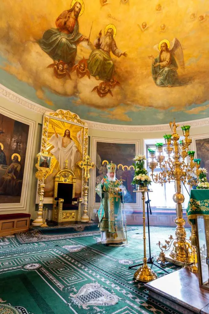 В Неделю сыропустную, день памяти благоверного князя Даниила Московского, Святейший Патриарх Кирилл совершил Литургию в Даниловом ставропигиальном монастыре