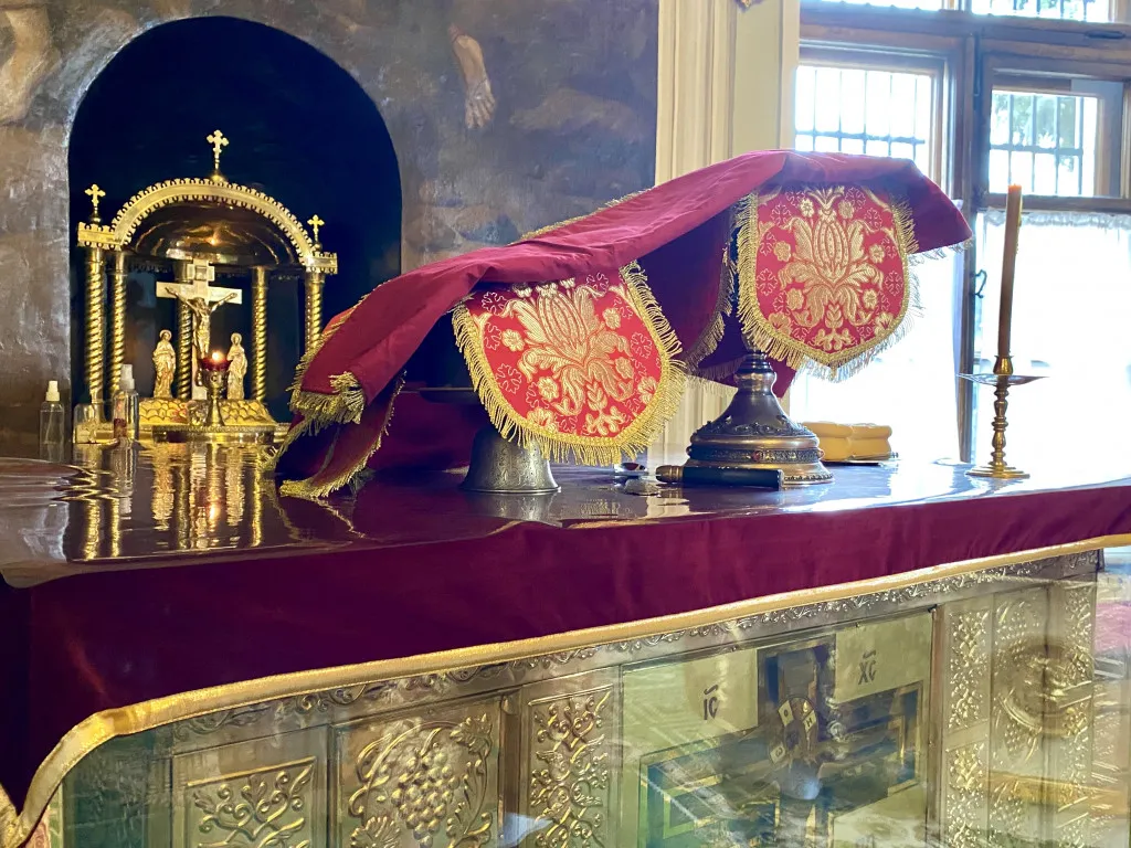 Обитель князя Даниила встретила праздник Воздвижения Честного и Животворящего Креста Господня