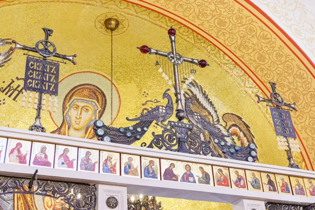 Епископ Алексий доставил икону Божией Матери «Целительница» в храм при НМИЦ ДГОИ им. Дмитрия Рогачева