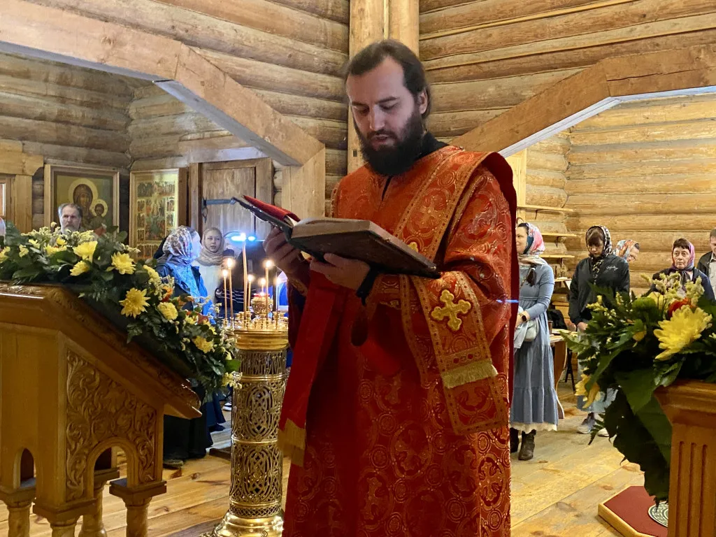 Епископ Алексий возглавил престольные торжества в храме святителя Николая Чудотворца в Измайловском Кремле