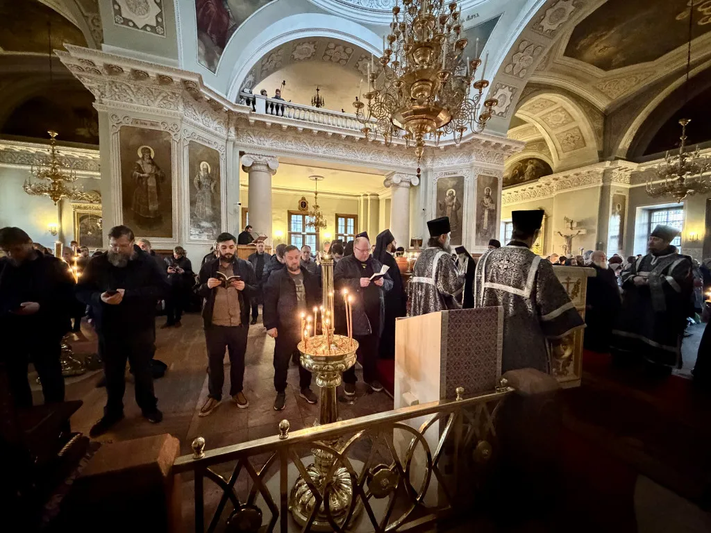 В Даниловом монастыре совершена утреня Четвертка Великого канона