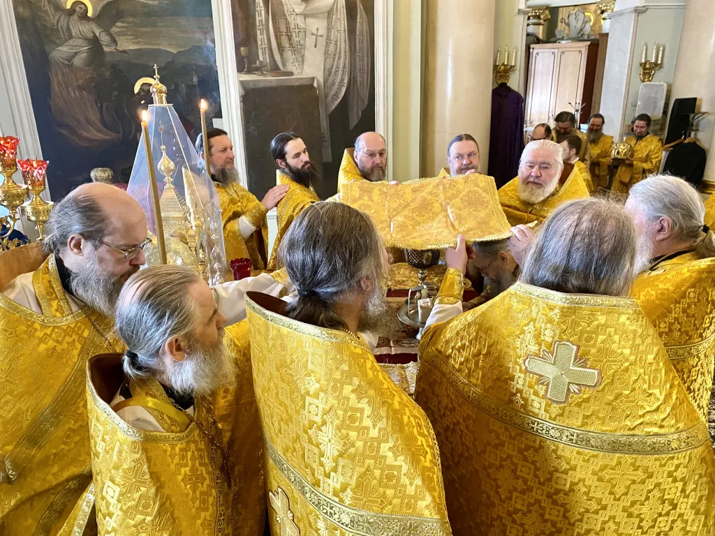 В Даниловой обители молитвенно отметили шестую годовщину архиерейской хиротонии наместника