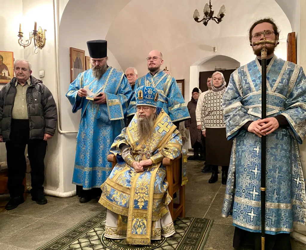 Епископ Алексий возглавил престольный праздник на подворье Данилова монастыря в селе Долматове