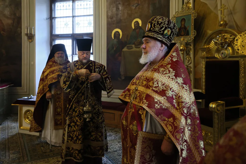 В Даниловой обители прошли торжественные богослужения праздника Воздвижения Креста Господня