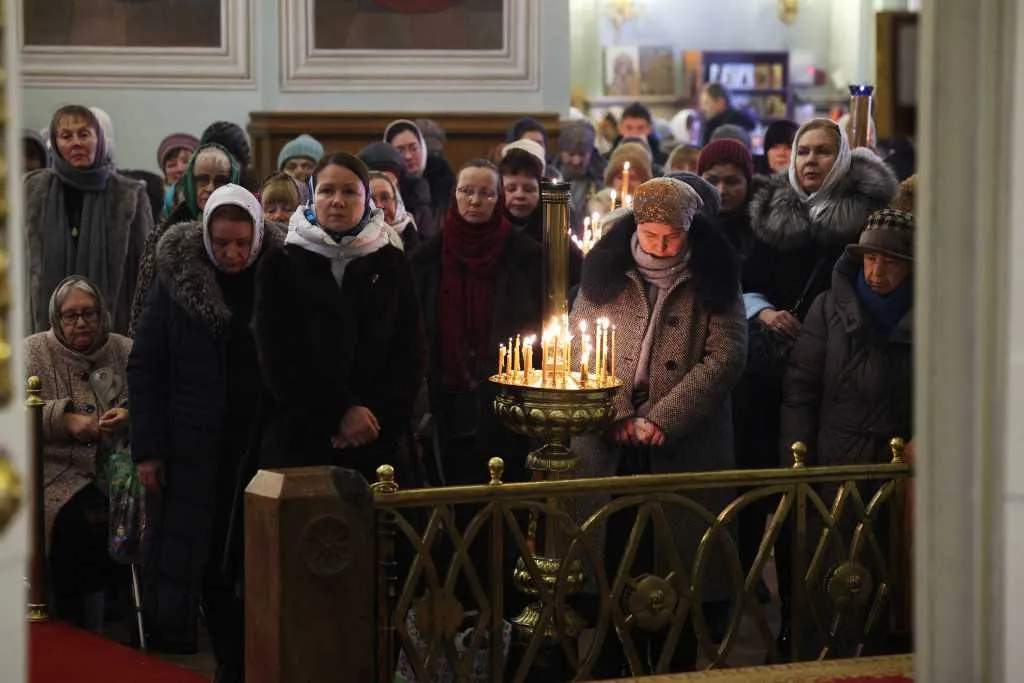 В Даниловой обители встретили праздник Сретения Господня
