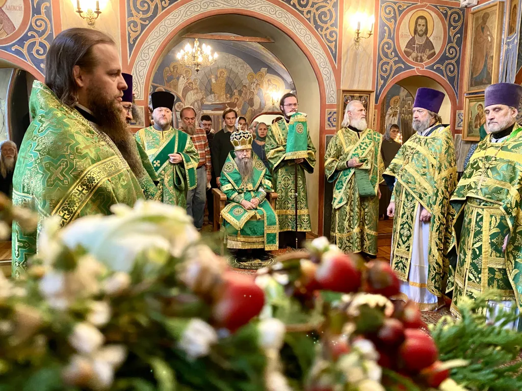 В день памяти праведного Алексия Мечева епископ Алексий совершил Литургию в храме святителя Николая в Кленниках