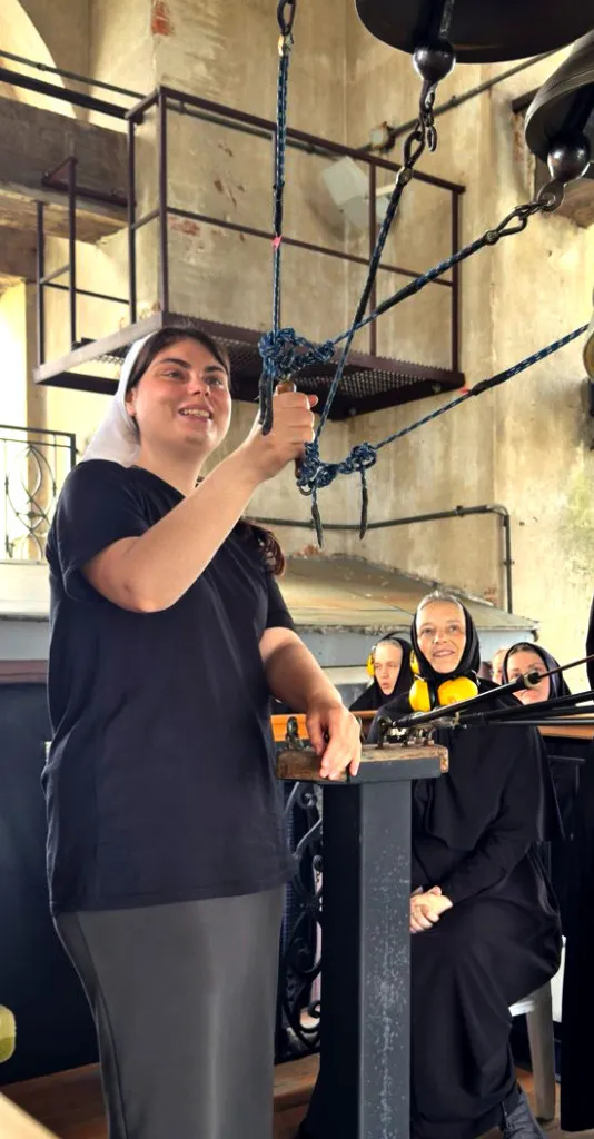 Звонарь Данилова монастыря провела занятия с дивеевскими сестрами