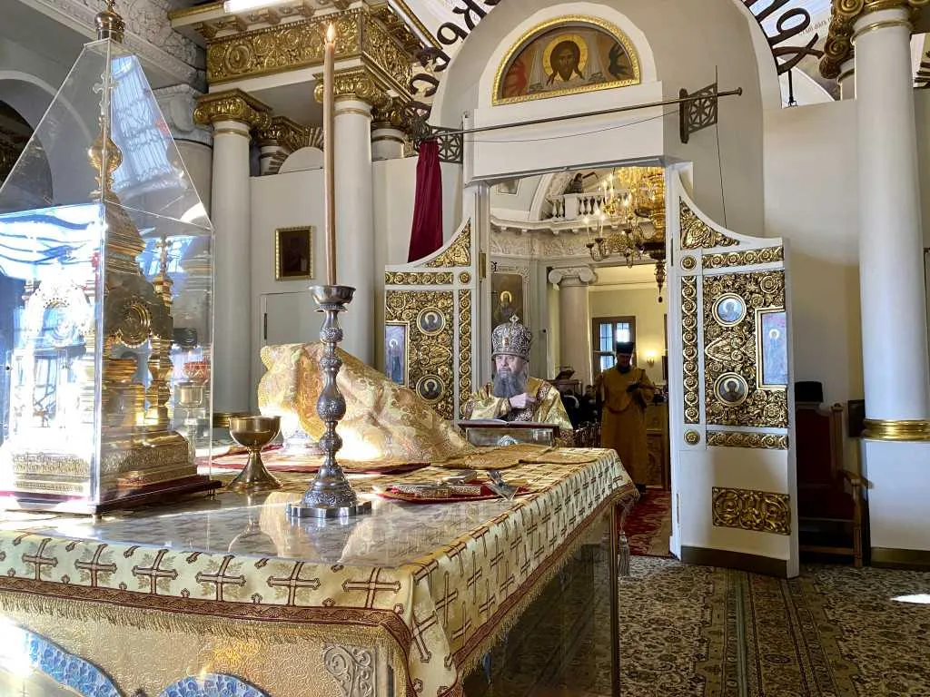 Божественная Литургия в Троицком соборе Данилова монастыря в Неделю о блудном сыне