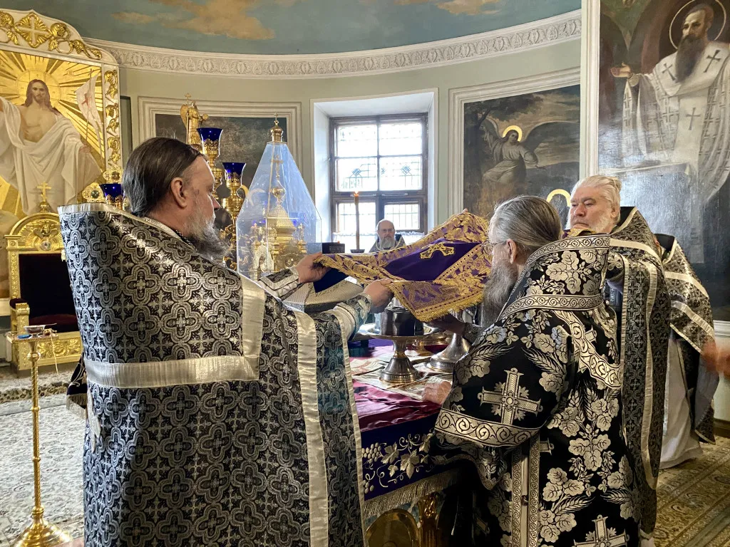 В среду первой седмицы Великого поста епископ Алексий совершил Литургию Преждеосвященных Даров