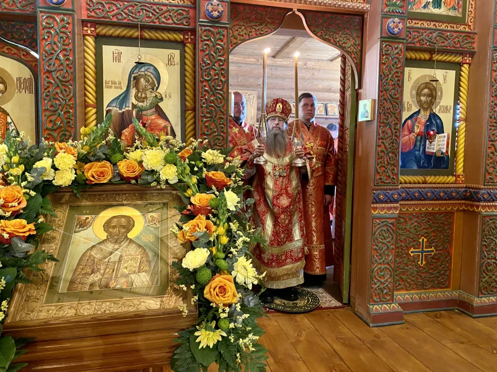 Епископ Алексий возглавил престольные торжества в храме святителя Николая Чудотворца в Измайловском Кремле