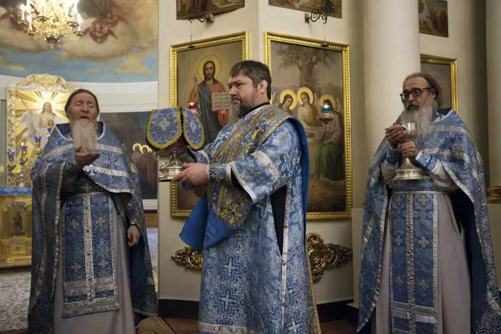 В Даниловой обители встретили праздник Введения во храм Пресвятой Богородицы