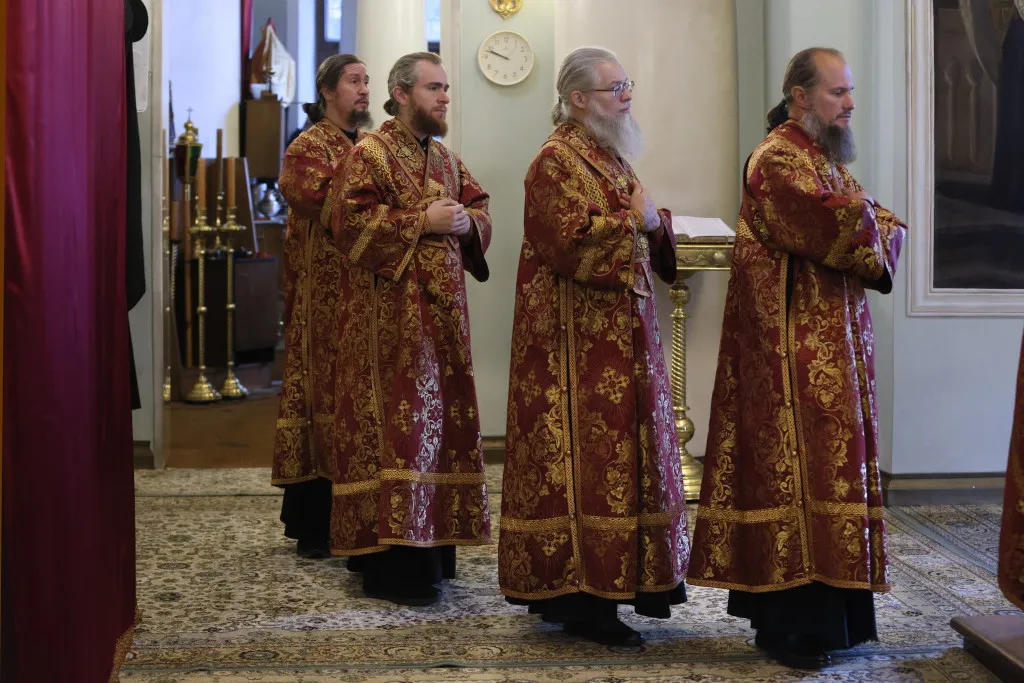 В Даниловой обители прошли торжественные богослужения праздника Воздвижения Креста Господня