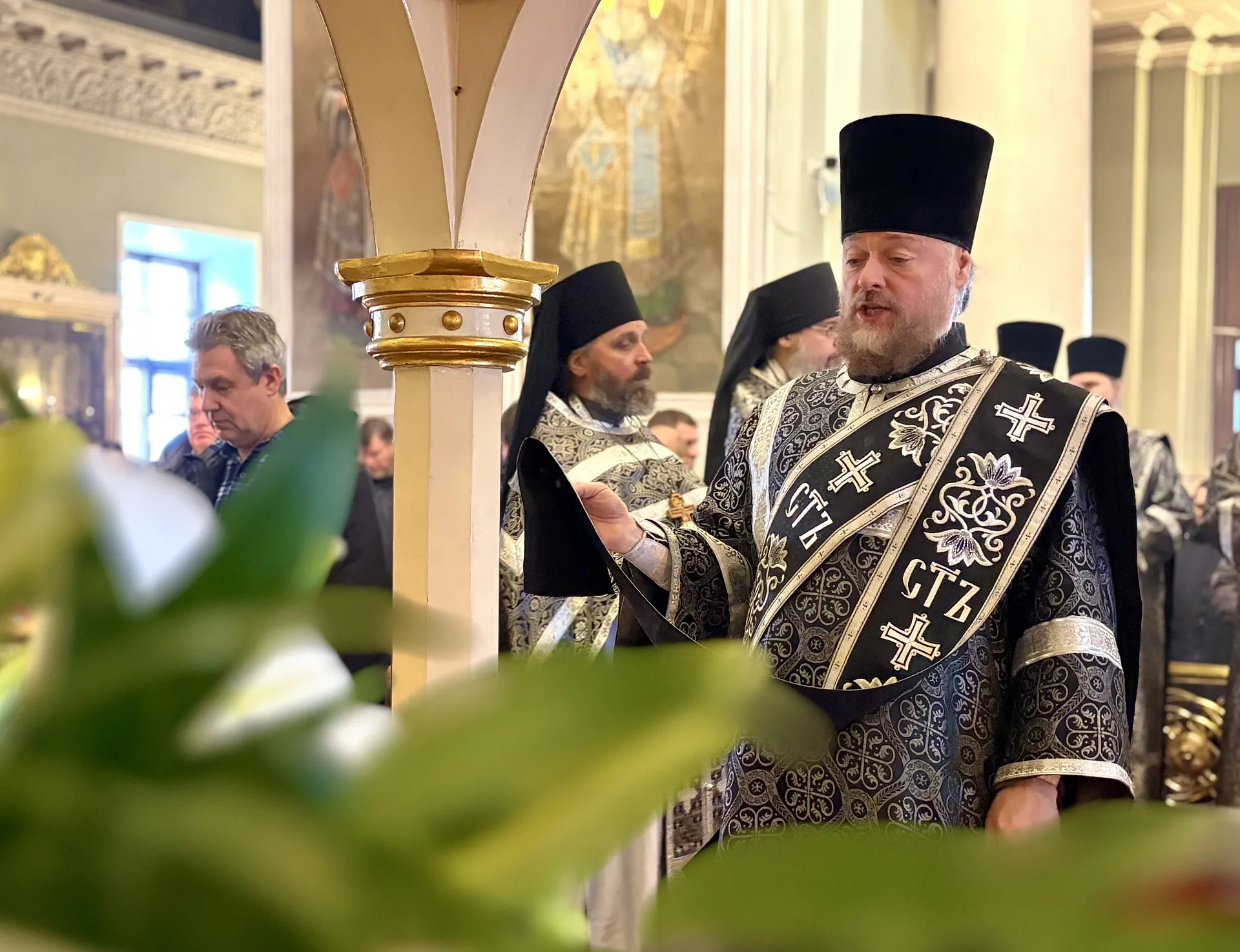 Богослужения Великой Субботы прошли в Даниловой обители