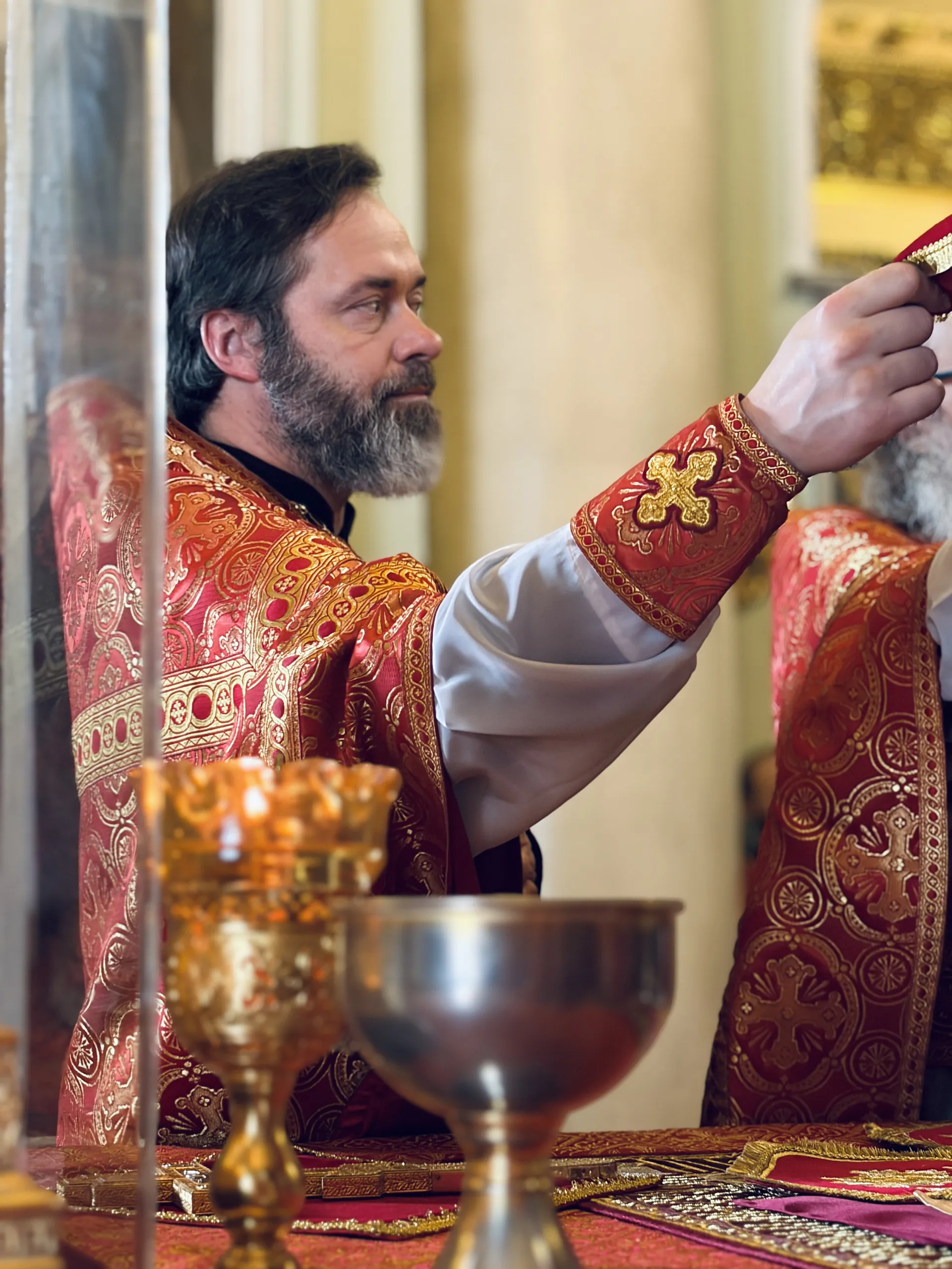 Божественная Литургия в Троицком соборе в Неделю 3-ю по Пасхе, святых жен-мироносиц