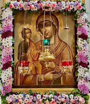 «Троеручица». Святыни Троицкого собора