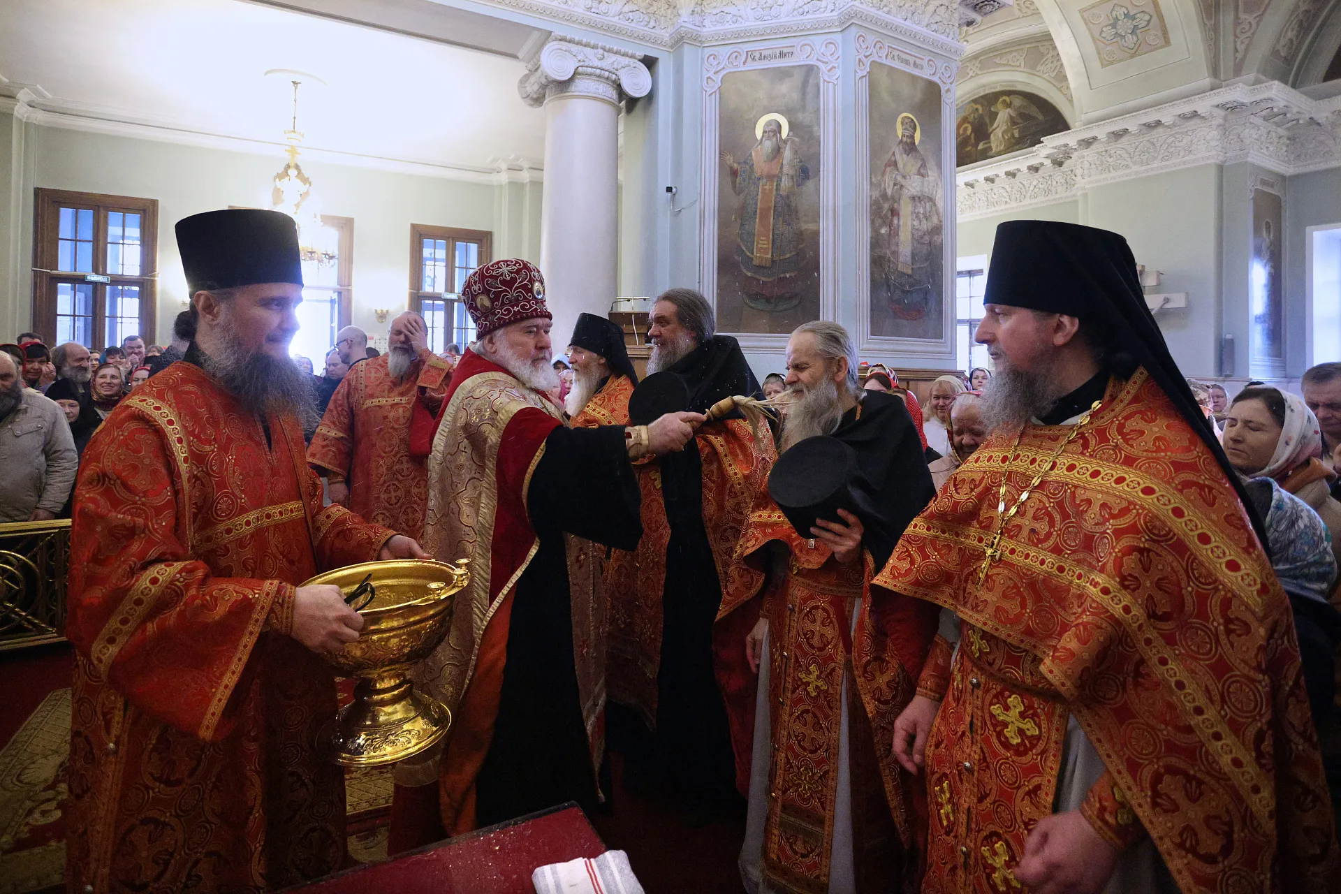 В пятницу Светлой седмицы в Даниловой обители совершены Божественная Литургия и водосвятный молебен