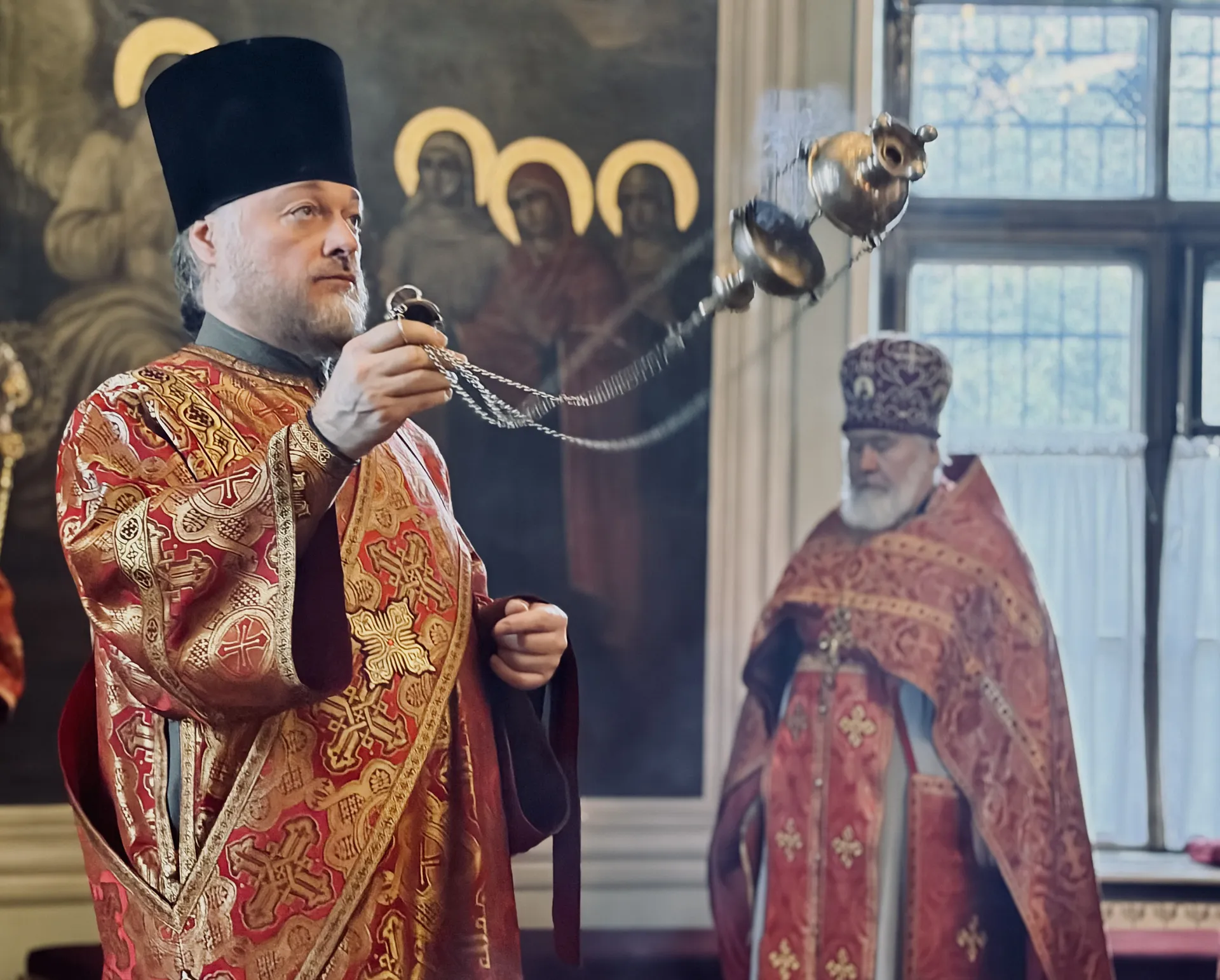 Божественная Литургия в Троицком соборе в Неделю 3-ю по Пасхе, святых жен-мироносиц