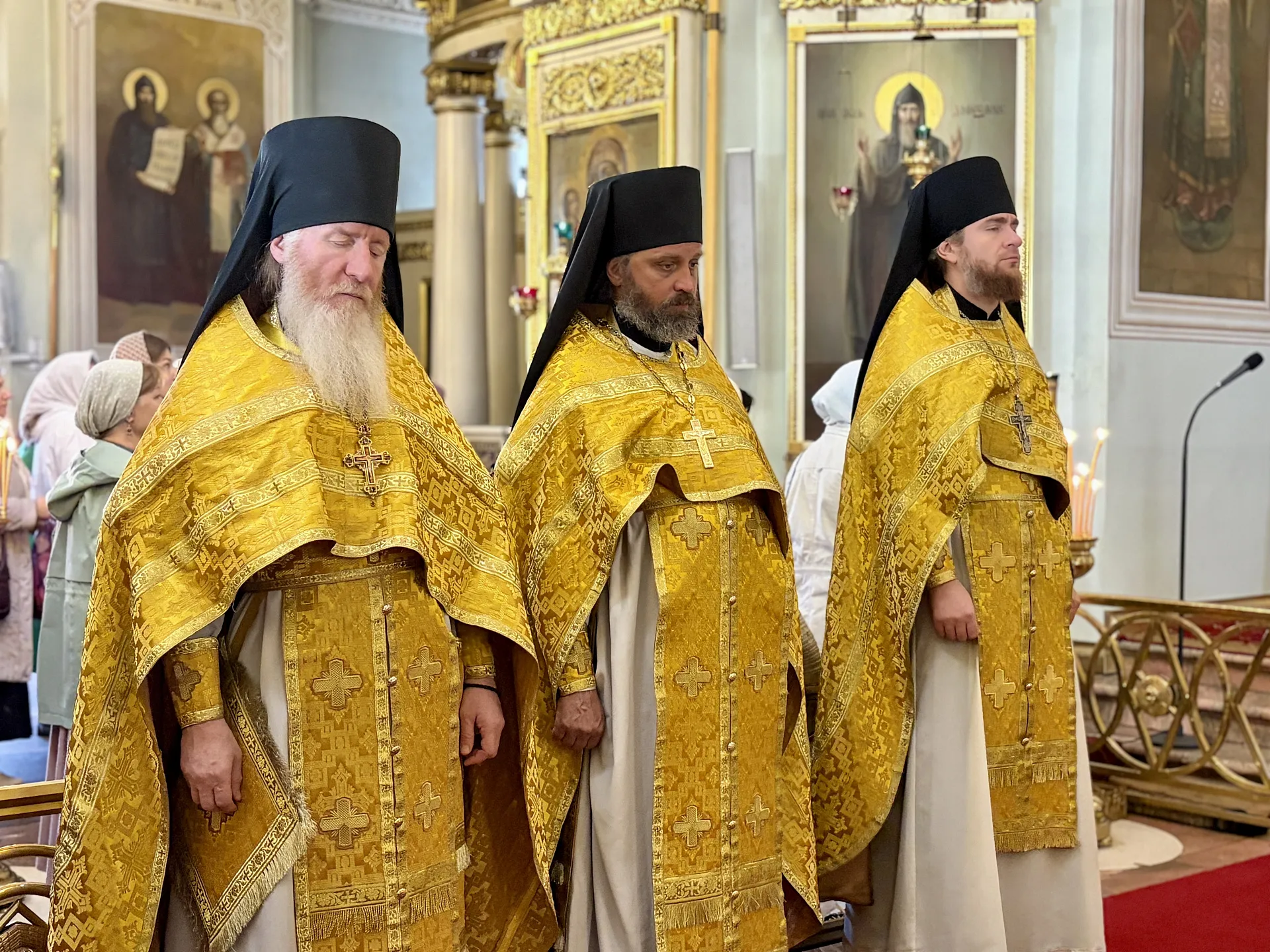 Божественная Литургия в Даниловом монастыре в Неделю 11-ю по Пятидесятнице