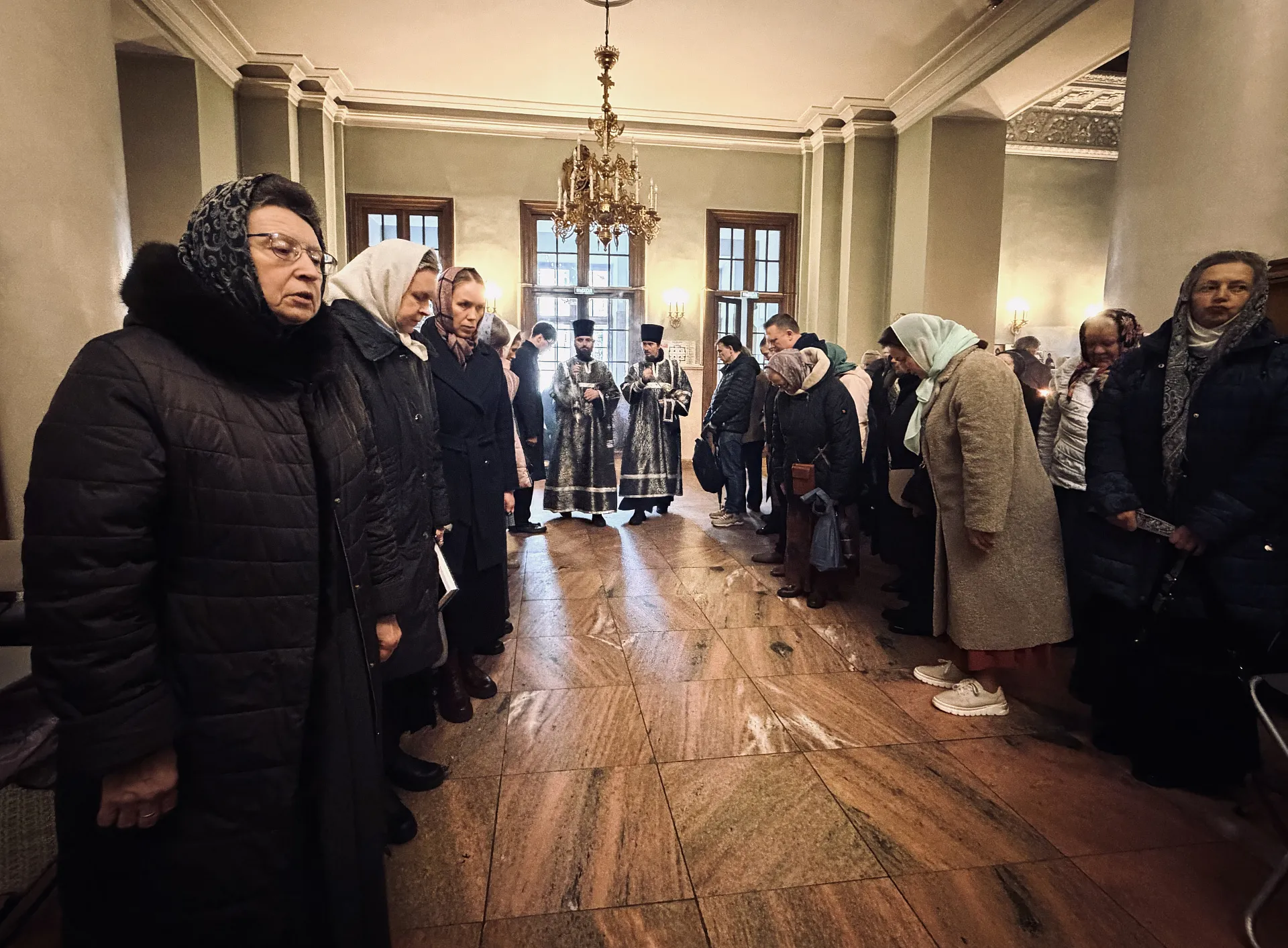 Богослужения Великой Субботы прошли в Даниловой обители