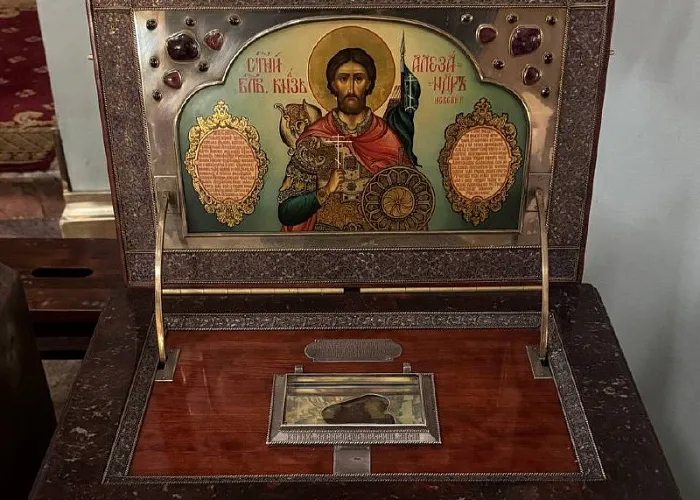 Ковчег с частицей мощей святого благоверного князя Александра Невского