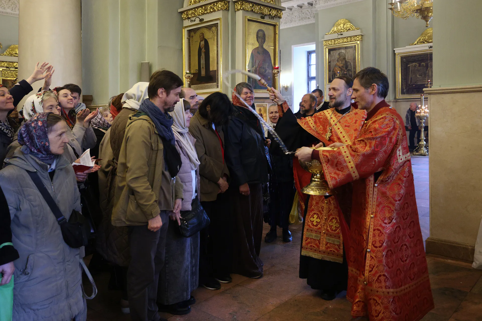 В пятницу Светлой седмицы в Даниловой обители совершены Божественная Литургия и водосвятный молебен