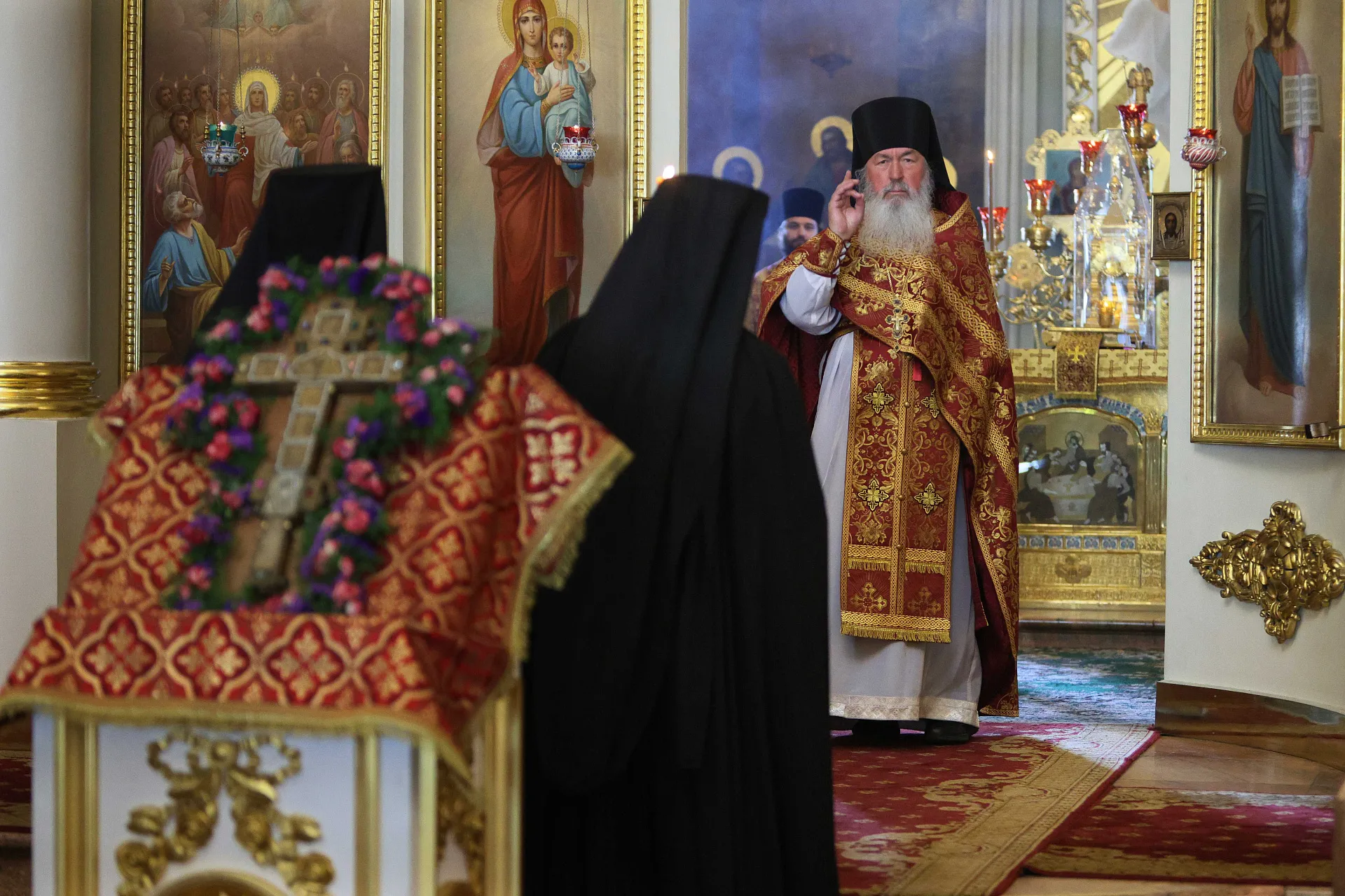Праздник Изнесения Честных Древ Животворящего Креста Господня в Даниловой обители
