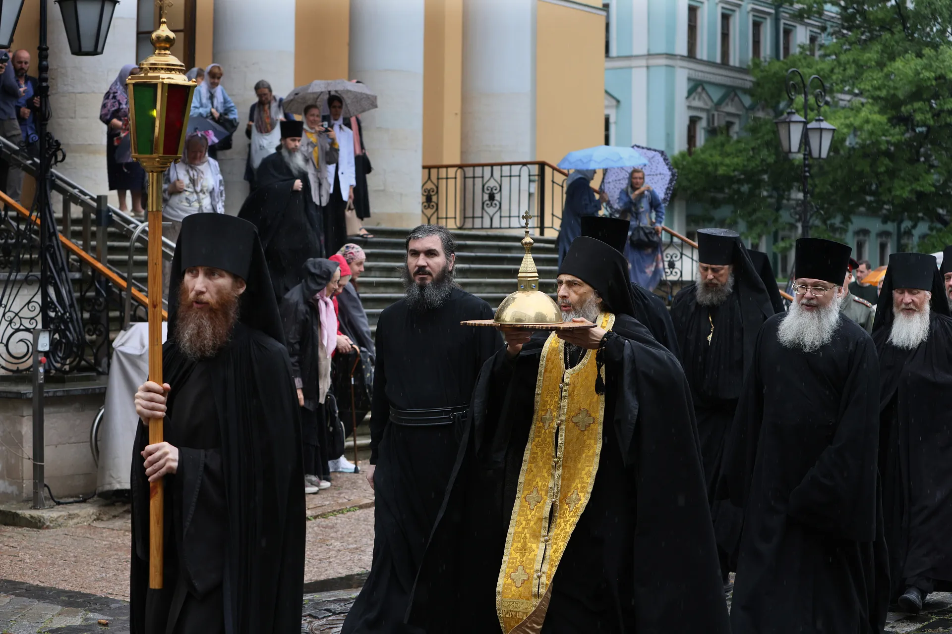 В праздник первоверховных апостолов Петра и Павла в Даниловом монастыре прошли торжественные богослужения