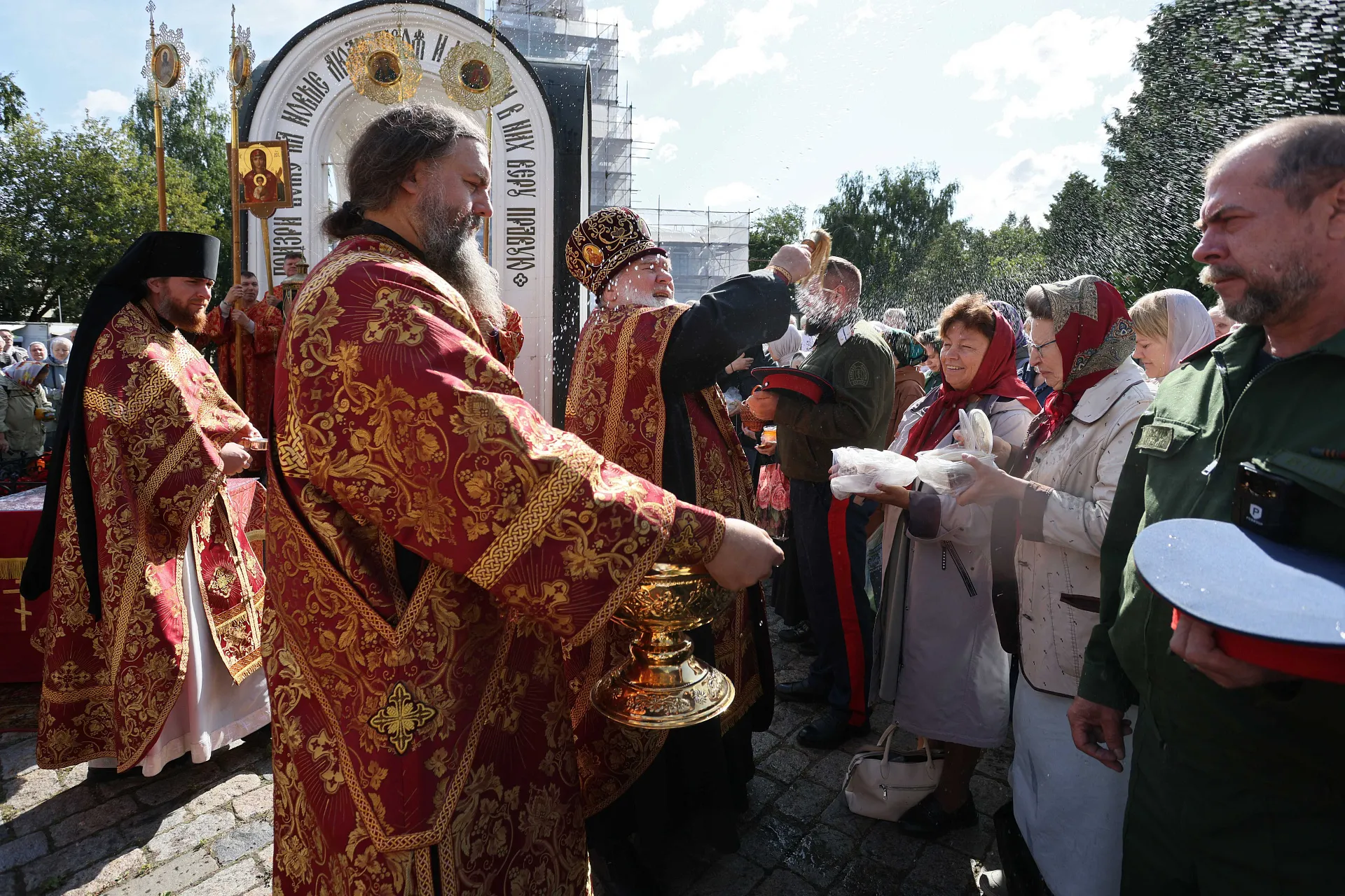Праздник Изнесения Честных Древ Животворящего Креста Господня в Даниловой обители