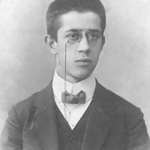 Священник Владимир Амбарцумов