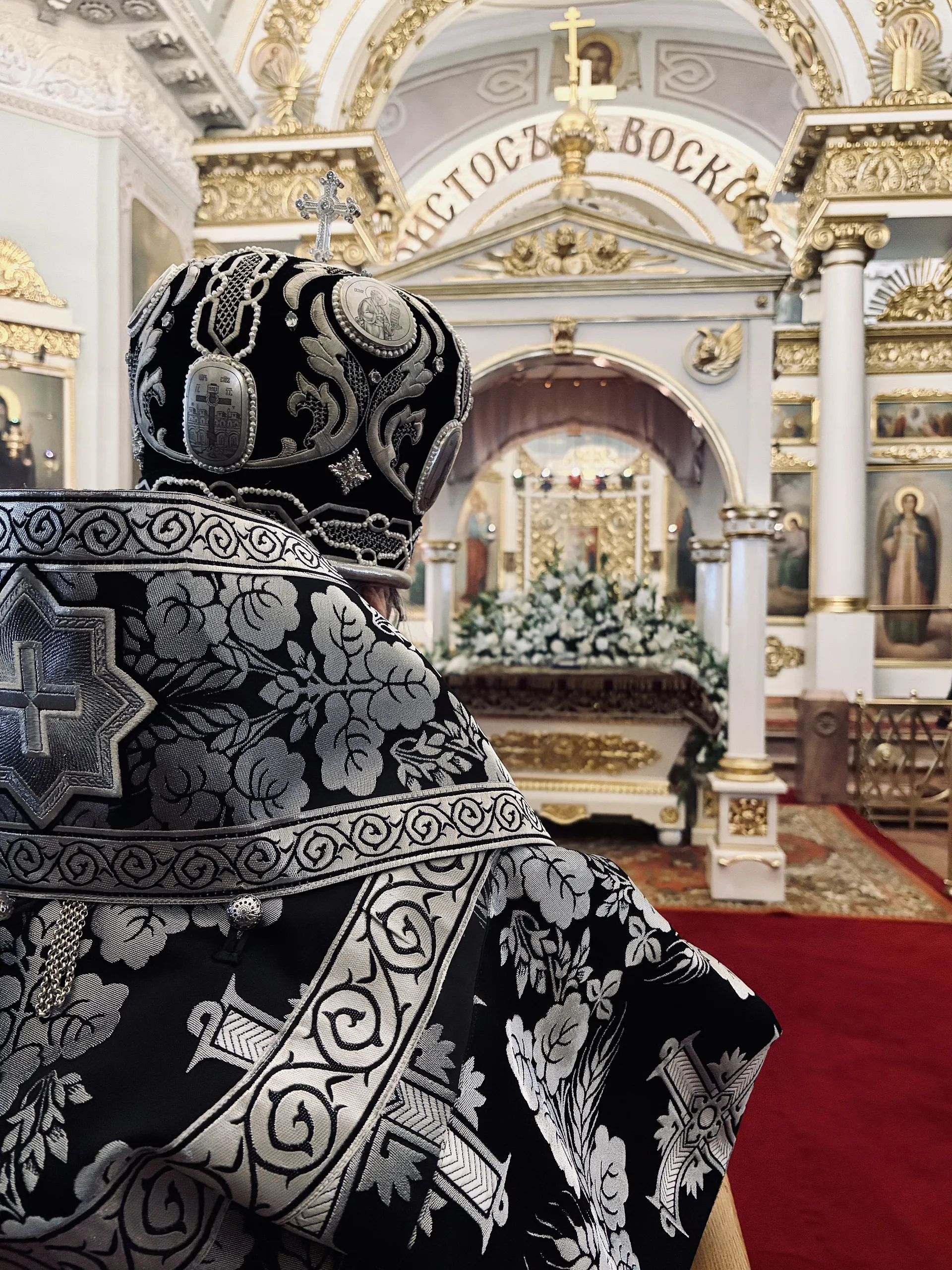 Богослужения Великой Субботы прошли в Даниловой обители