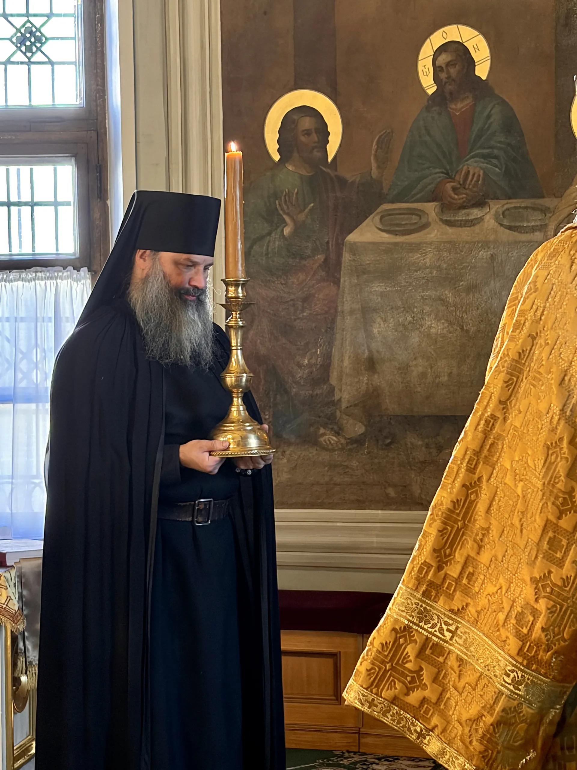 Божественная Литургия в Троицком соборе в Неделю 21-ю по Пятидесятнице