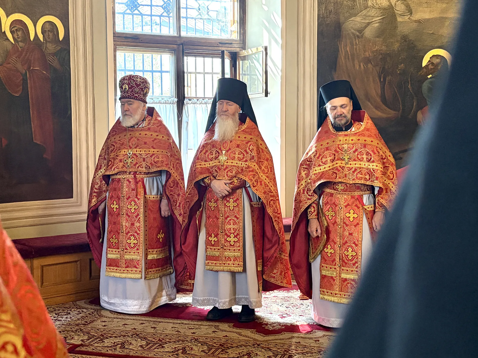 Божественная Литургия в Даниловом монастыре в Неделю 6-ю по Пасхе, о слепом