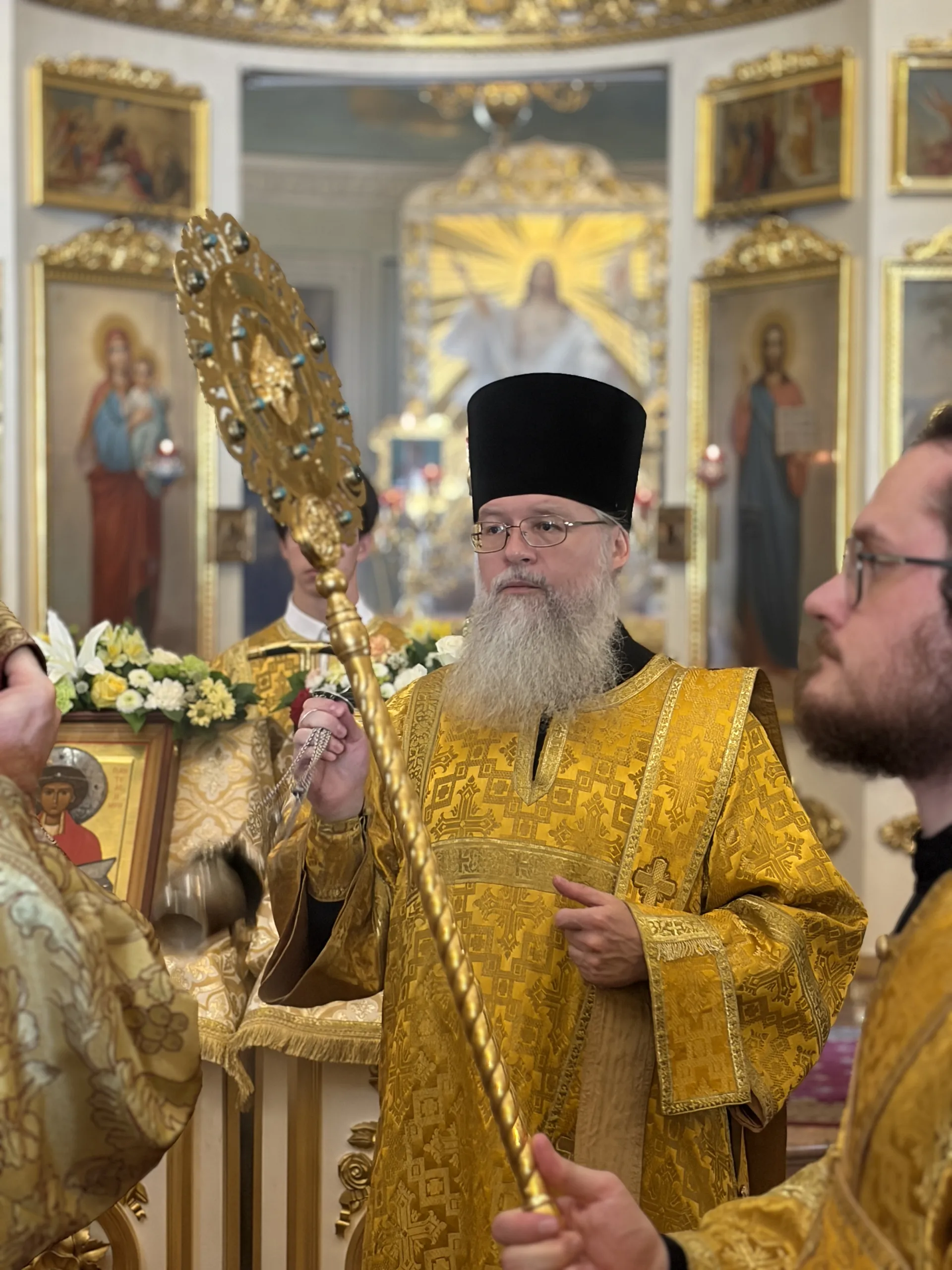 Божественная Литургия в Даниловом монастыре в Неделю 10-ю по Пятидесятнице