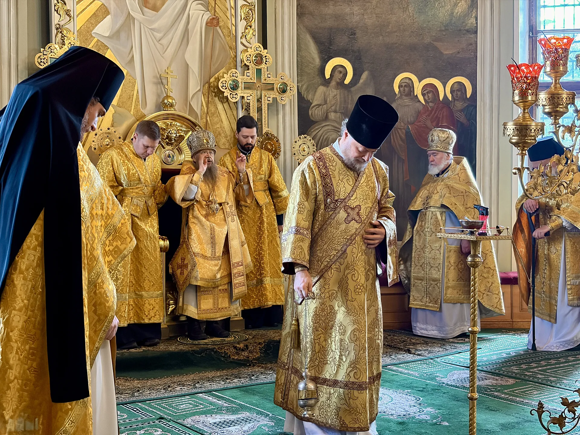 Божественная Литургия в Даниловом монастыре в Неделю 11-ю по Пятидесятнице
