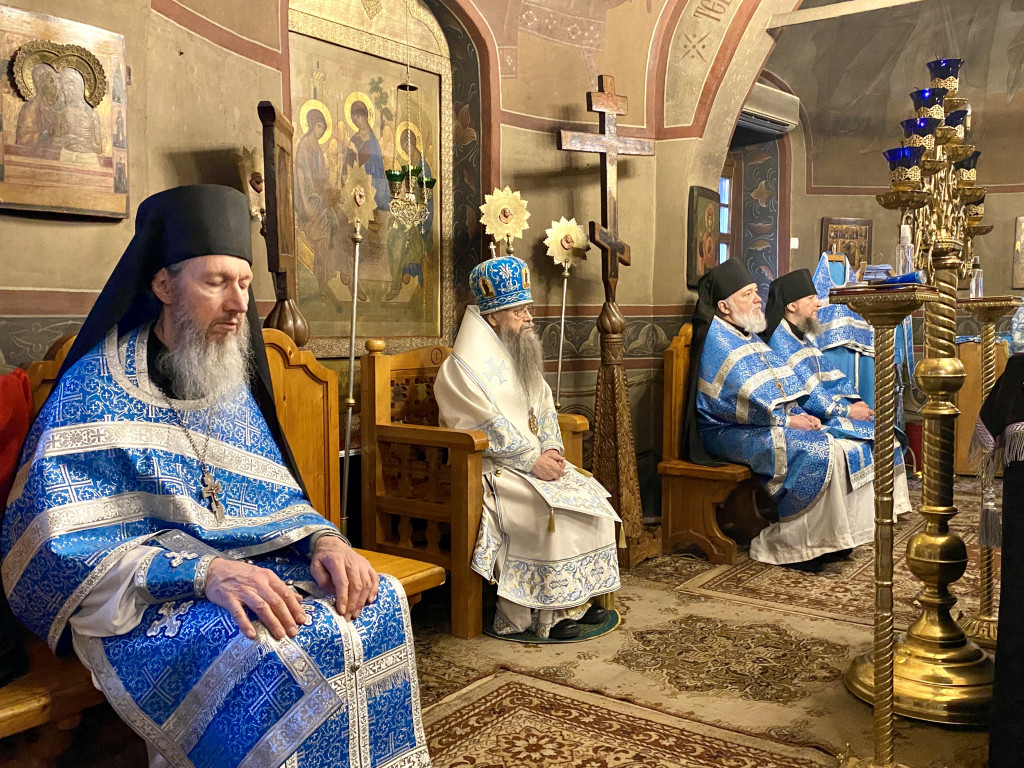 В Даниловой обители прошли богослужения Субботы Акафиста