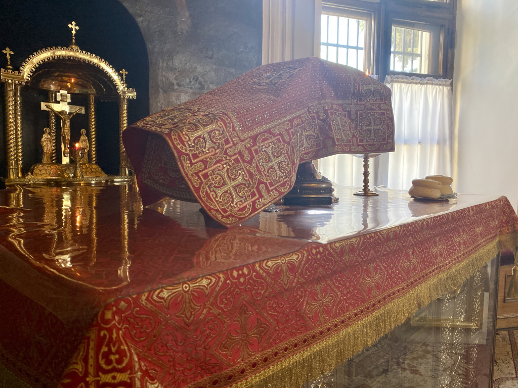 Божественная Литургия в Троицком соборе в Неделю 3-ю по Пасхе, святых жен-мироносиц