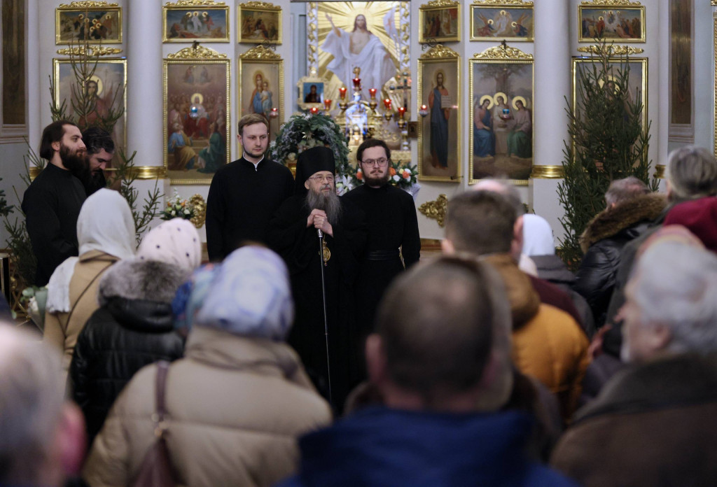 Сотрудники Даниловой обители поздравили владыку наместника с праздником Рождества Христова