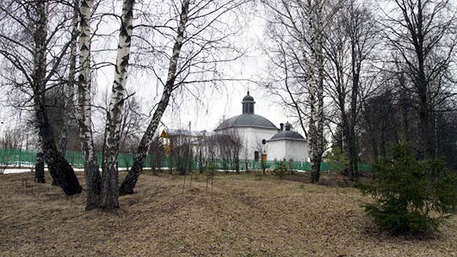 Подворье в селе Долматово