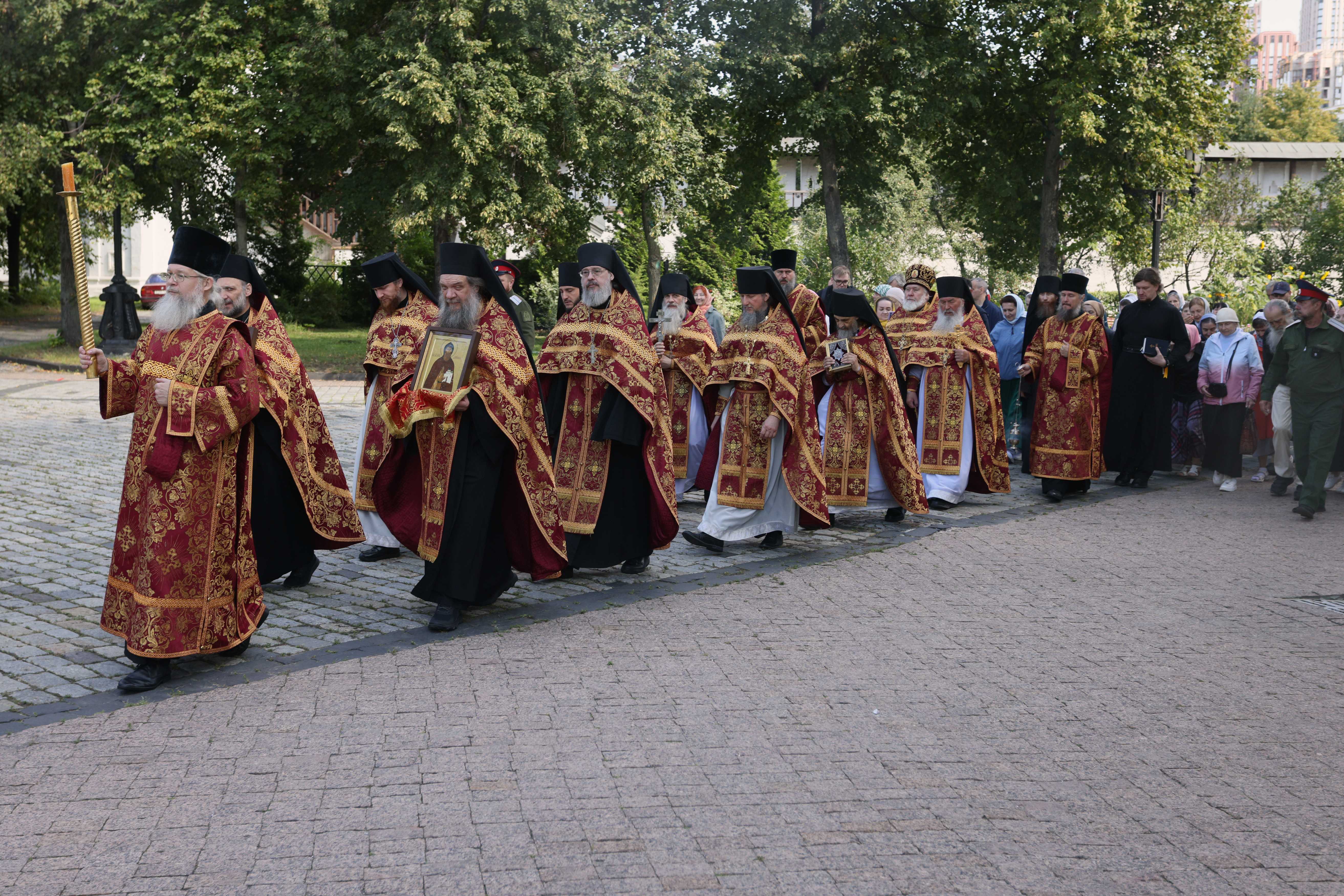 Праздник Изнесения Честных Древ Животворящего Креста Господня в Даниловой обители